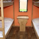 Tvrz Holesice Orlicka Prehrada - Chaty Klucenice