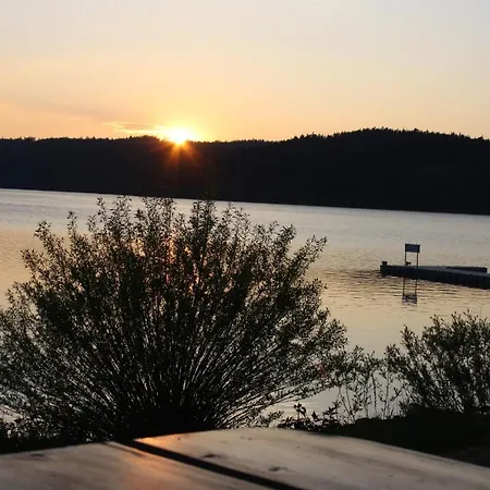 Hotel Tvrz Holešice Orlická Přehrada - Klucenice