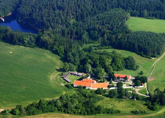 Tvrz Holešice Orlická Přehrada - Klucenice