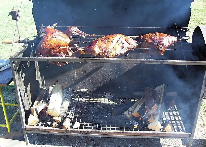 Tvrz Holesice Orlicka Prehrada - Chaty