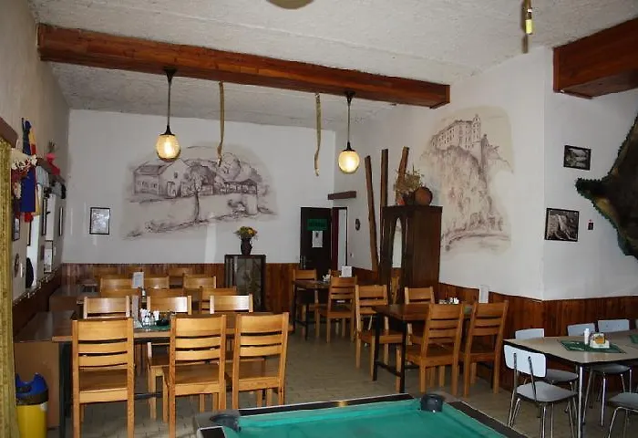 Tvrz Holešice Orlická Přehrada - * Klucenice