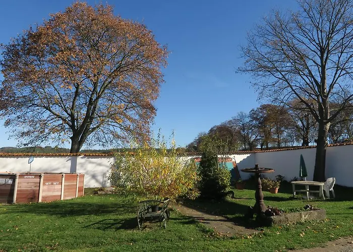 Hotel Tvrz Holešice Orlická Přehrada - Klucenice