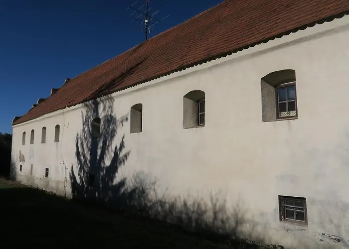 Hotel Tvrz Holešice Orlická Přehrada -